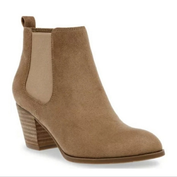 DV By Dolce Vita Collyns Short Bootie Ankle Boot Faux Suede Stone Tan 6 6.5 - Picture 1 of 12